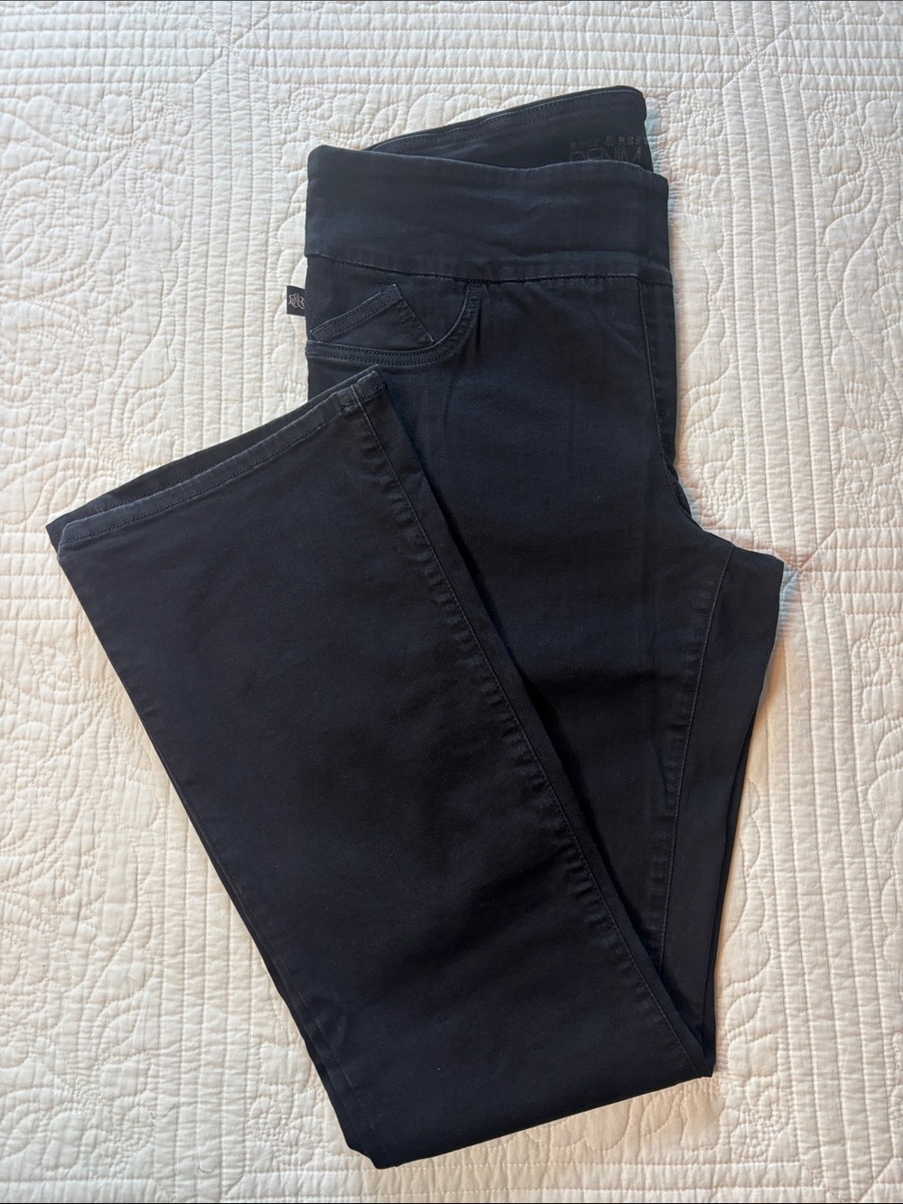 Rock & Republic Black Women's Jeggings
